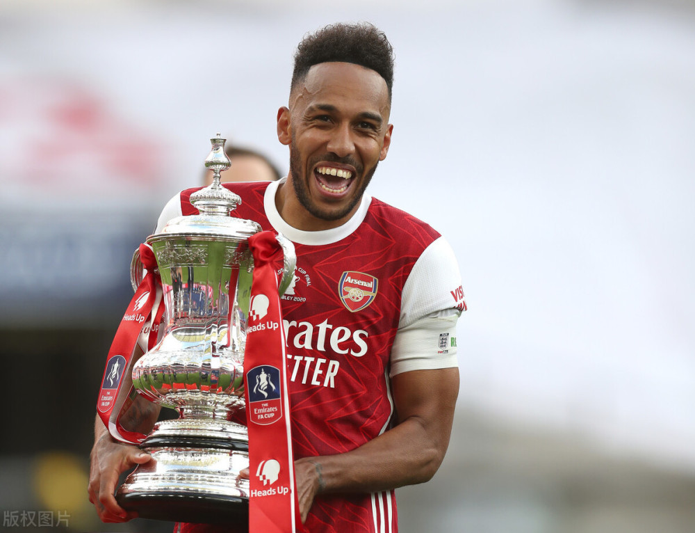 阿森纳险胜切尔西，卡瓦尼乌龙送礼法甲的简单介绍