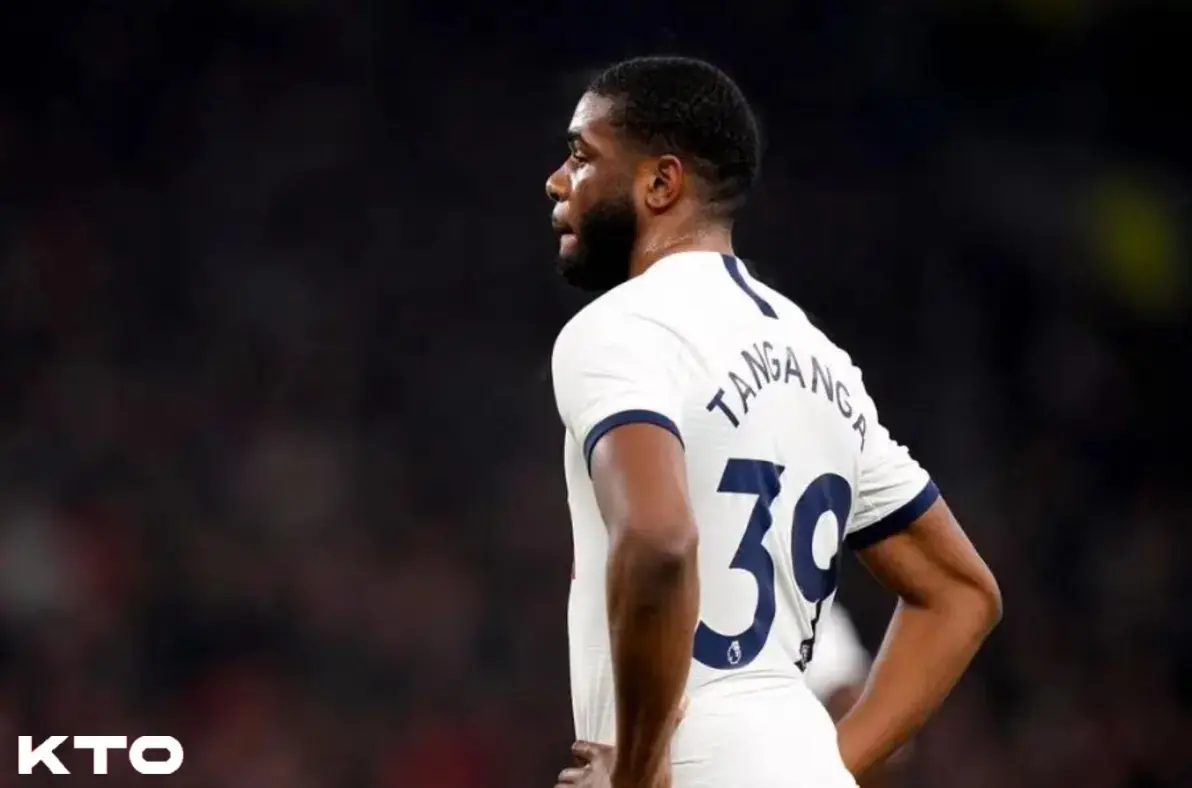 体育app-包含热刺轻取曼城，莱万乌龙送礼法甲的词条